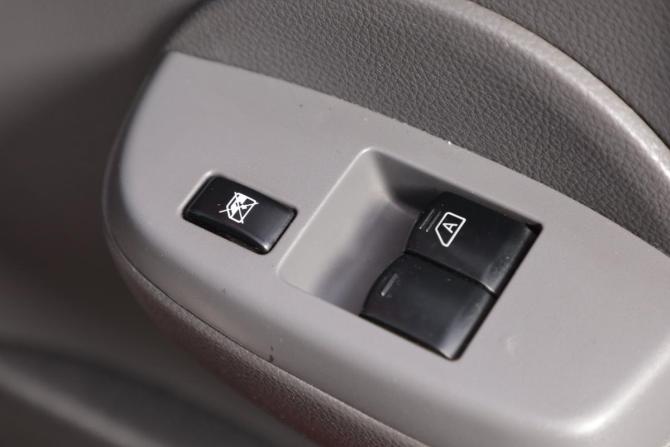 Nissan NV200 с пробегом 2012 года, цена 1 399 000 рублей, 160000 км, минивэн, Автокод Объявления