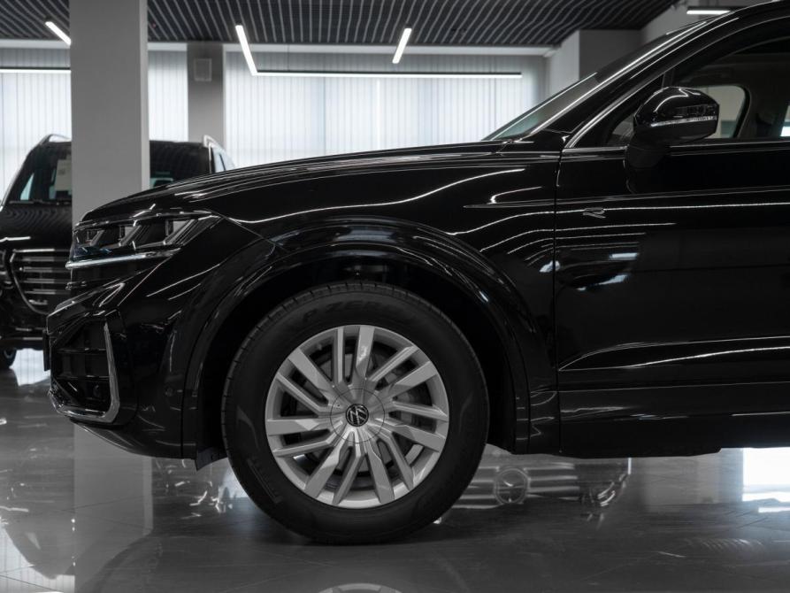 Volkswagen Touareg III Рестайлинг Москва  - изображение 29