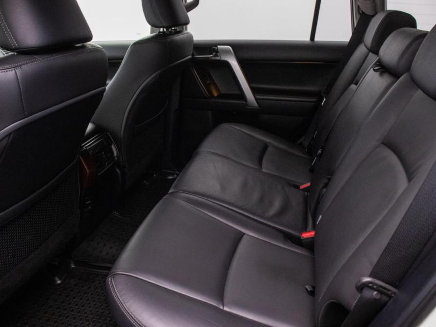 Toyota Land Cruiser Prado 150 Series Рестайлинг 1 Москва  - изображение 11