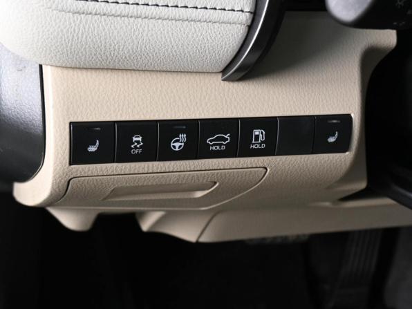 Toyota Camry VIII (XV70) Рестайлинг с пробегом 2022 года, цена 3 225 000 рублей, 23707 км, седан, Автокод Объявления
