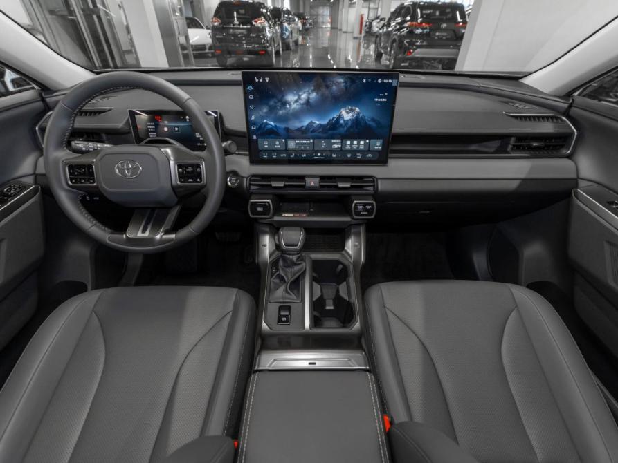 Toyota RAV4 VI (XA60) Москва  - изображение 8