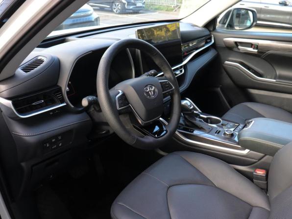 Toyota Highlander IV (XU70) с пробегом 2026 года, цена 5 457 000 рублей, 137 км, внедорожник, Автокод Объявления