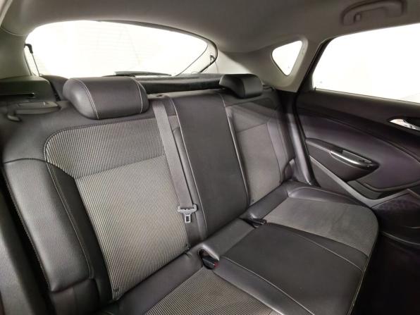 Opel Astra J с пробегом 2011 года, цена 799 000 рублей, 79303 км, хэтчбек, Автокод Объявления