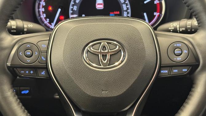 Toyota RAV4 V (XA50) с пробегом 2021 года, цена 3 899 000 рублей, 76240 км, внедорожник, Автокод Объявления