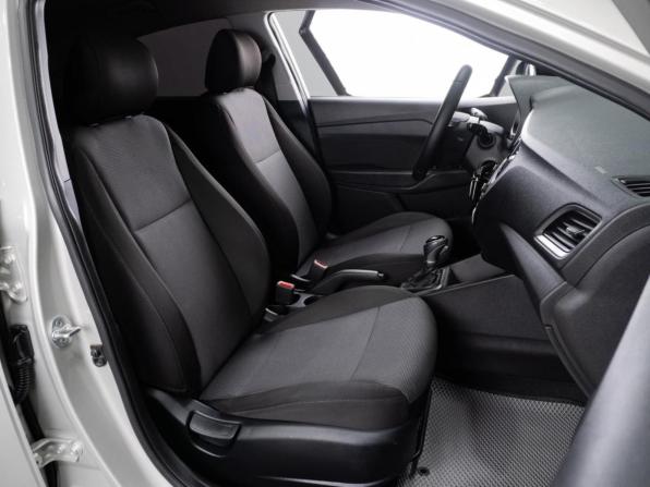 Hyundai Solaris II с пробегом 2018 года, цена 1 339 000 рублей, 136325 км, седан, Автокод Объявления