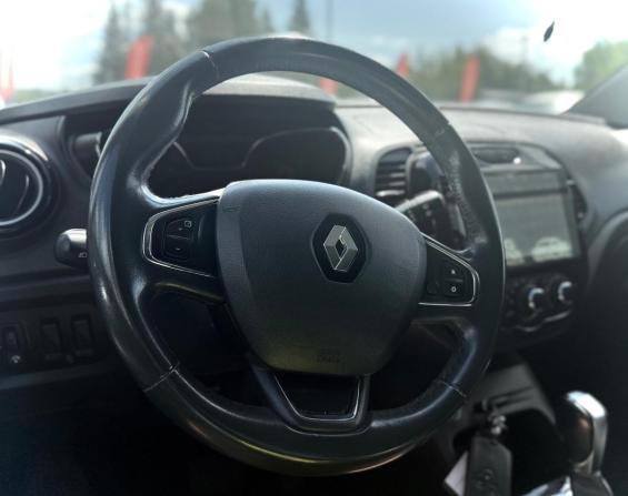 Renault Kaptur I с пробегом 2017 года, цена 1 300 000 рублей, 106184 км, внедорожник, Автокод Объявления