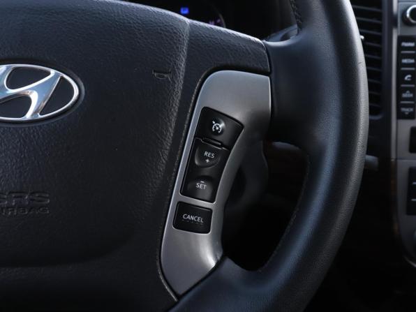 Hyundai Santa Fe II Рестайлинг с пробегом 2011 года, цена 1 110 000 рублей, 310851 км, внедорожник, Автокод Объявления