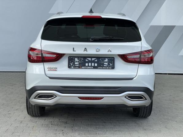 Lada (ВАЗ) Vesta I Рестайлинг (NG) с пробегом 2024 года, цена 1 462 000 рублей, 49285 км, универсал, Автокод Объявления