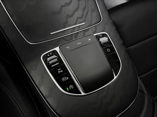 Mercedes-Benz E-Класс V (W213 S213 C238) Рестайлинг с пробегом 2023 года, цена 7 740 000 рублей, 41785 км, седан, Автокод Объявления