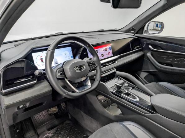 Geely Monjaro I с пробегом 2025 года, цена 3 890 000 рублей, 10643 км, внедорожник, Автокод Объявления