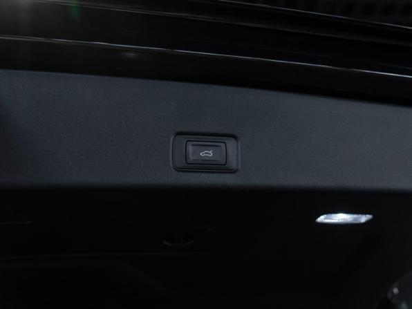 Audi Q6 с пробегом 2023 года, цена 6 000 000 рублей, 29890 км, внедорожник, Автокод Объявления
