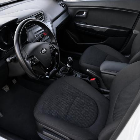 Kia Rio III Рестайлинг с пробегом 2015 года, цена 790 000 рублей, 197000 км, седан, Автокод Объявления