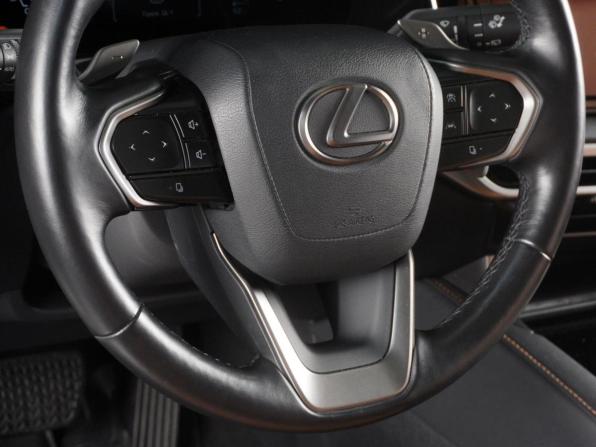 Lexus RX V с пробегом 2023 года, цена 7 899 000 рублей, 81438 км, внедорожник, Автокод Объявления