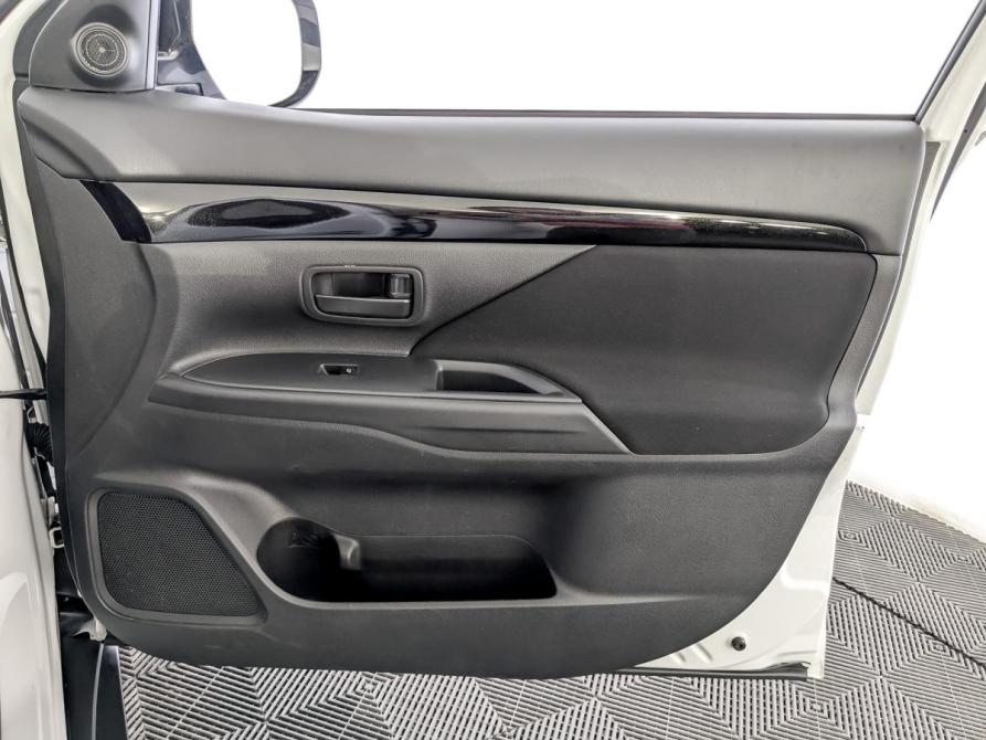 Mitsubishi Outlander III Рестайлинг 3 Москва  - изображение 24