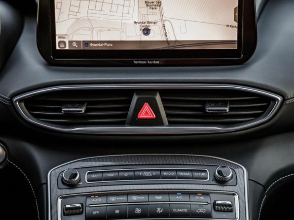 Hyundai Santa Fe IV Рестайлинг с пробегом 2021 года, цена 3 138 000 рублей, 90517 км, внедорожник, Автокод Объявления