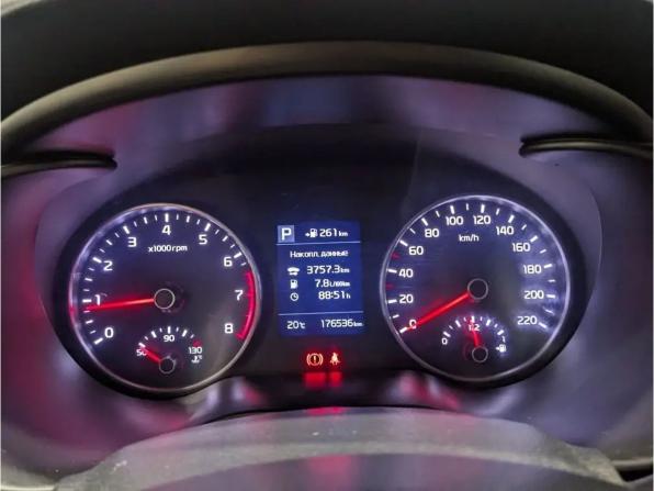 Kia Rio IV с пробегом 2018 года, цена 1 060 000 рублей, 176384 км, седан, Автокод Объявления