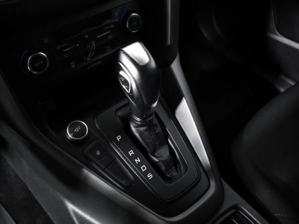 Ford Focus III Рестайлинг с пробегом 2017 года, цена 1 250 000 рублей, 65010 км, хэтчбек, Автокод Объявления