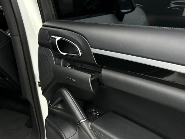 Porsche Cayenne II (958) с пробегом 2013 года, цена 2 742 900 рублей, 258861 км, внедорожник, Автокод Объявления
