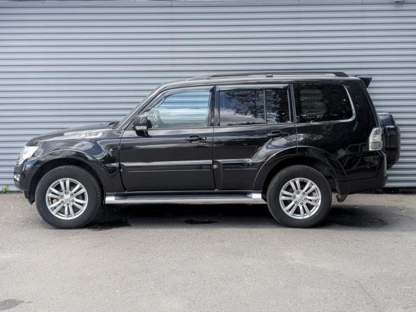 Mitsubishi Pajero IV Рестайлинг 2 с пробегом 2015 года, цена 2 495 000 рублей, 180471 км, внедорожник, Автокод Объявления