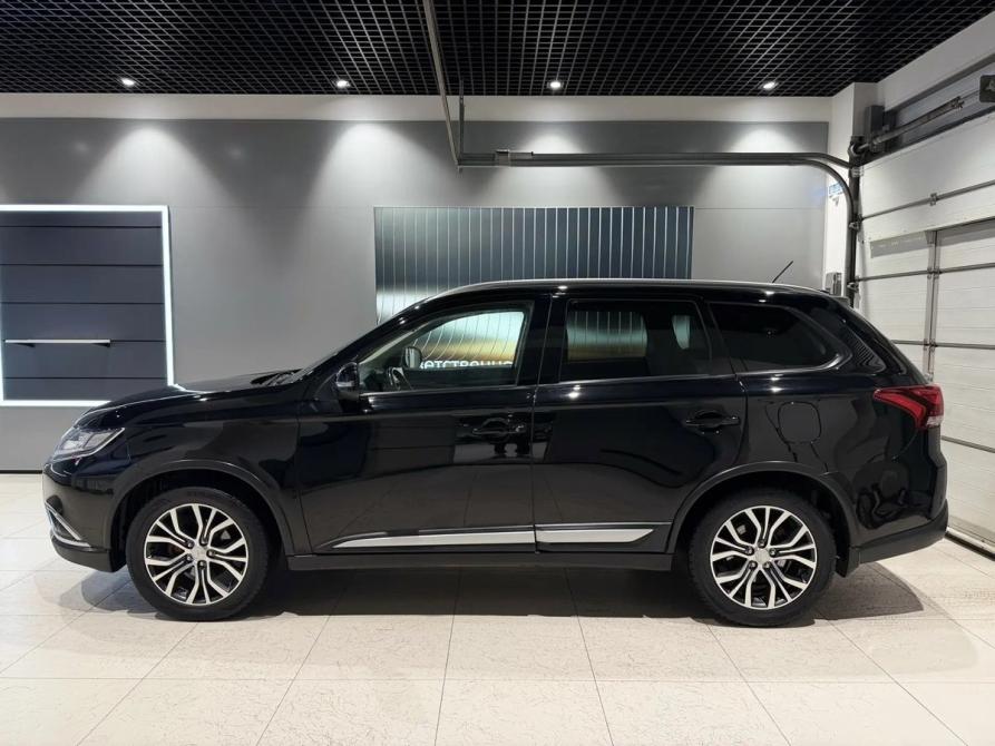 Mitsubishi Outlander III Рестайлинг 2 Новосибирск  - изображение 3