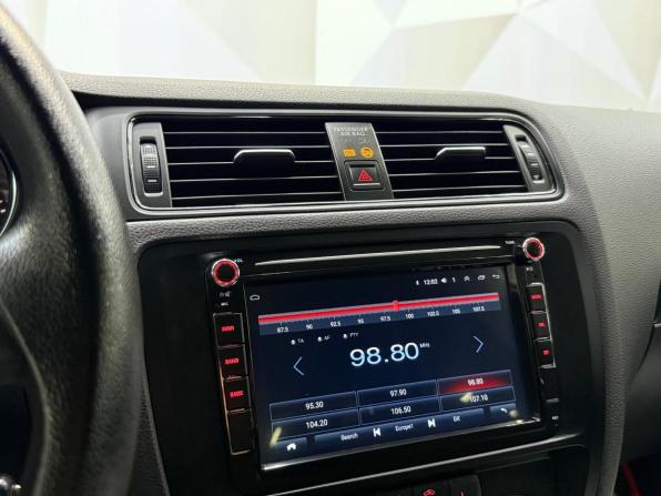 Volkswagen Jetta VI Рестайлинг с пробегом 2015 года, цена 1 160 000 рублей, 106837 км, седан, Автокод Объявления