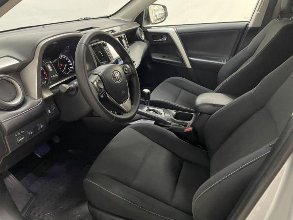 Toyota RAV4 IV (XA40) Рестайлинг с пробегом 2017 года, цена 2 279 000 рублей, 163150 км, внедорожник, Автокод Объявления