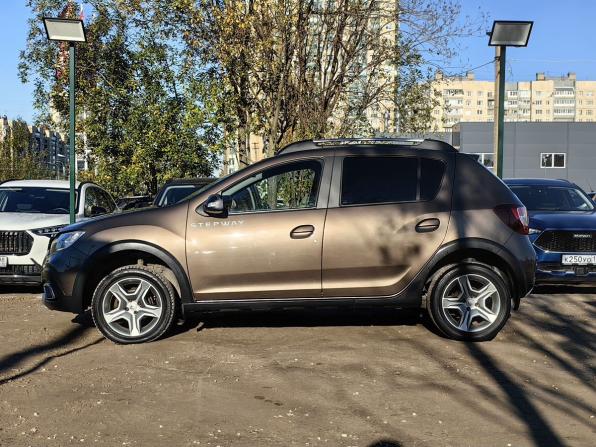 Renault Sandero II Рестайлинг с пробегом 2019 года, цена 1 229 000 рублей, 90100 км, хэтчбек, Автокод Объявления