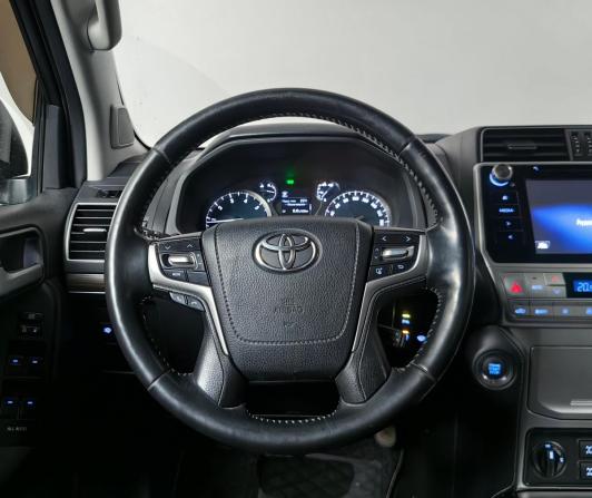 Toyota Land Cruiser Prado 150 Series Рестайлинг 2 с пробегом 2019 года, цена 4 077 000 рублей, 166171 км, внедорожник, Автокод Объявления