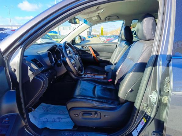 Toyota Highlander II (XU40) Рестайлинг с пробегом 2011 года, цена 2 100 000 рублей, 277352 км, внедорожник, Автокод Объявления
