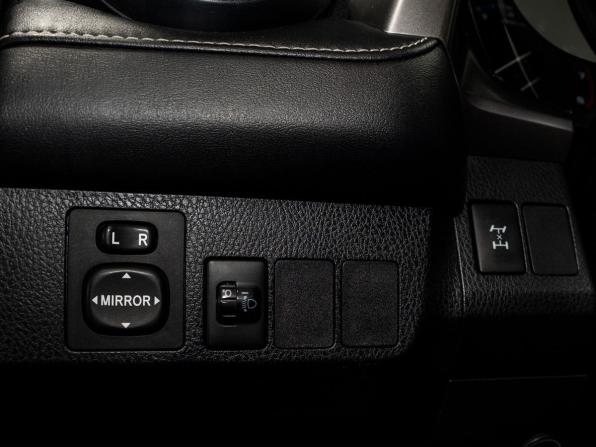 Toyota RAV4 IV (XA40) с пробегом 2015 года, цена 2 300 000 рублей, 122900 км, внедорожник, Автокод Объявления