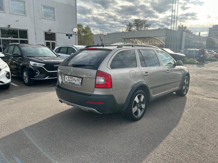 Skoda Octavia II (A5) Рестайлинг Санкт-Петербург  - изображение 3