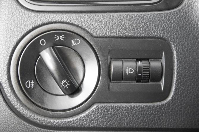 Volkswagen Polo V Рестайлинг с пробегом 2019 года, цена 999 000 рублей, 112405 км, седан, Автокод Объявления