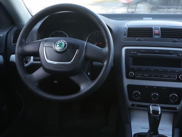Skoda Octavia II (A5) Рестайлинг с пробегом 2011 года, цена 543 000 рублей, 233000 км, универсал, Автокод Объявления