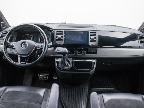 Volkswagen Multivan T6 с пробегом 2018 года, цена 4 700 000 рублей, 116000 км, минивэн, Автокод Объявления