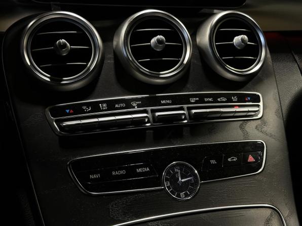 Mercedes-Benz C-Класс IV (W205) Рестайлинг с пробегом 2018 года, цена 2 920 000 рублей, 135025 км, седан, Автокод Объявления