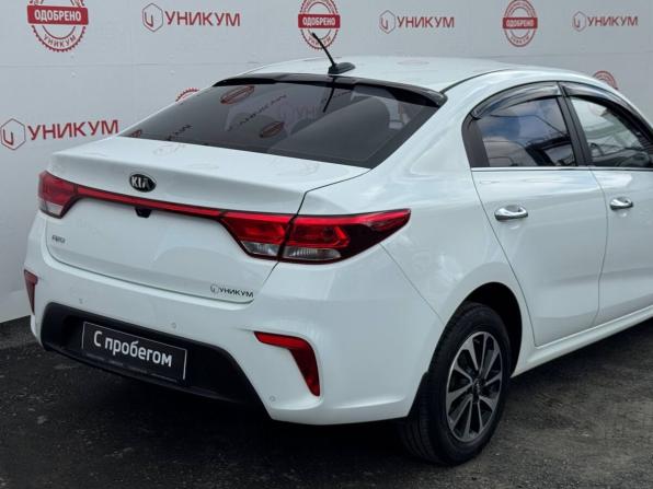 Kia Rio IV с пробегом 2018 года, цена 1 289 000 рублей, 161176 км, седан, Автокод Объявления