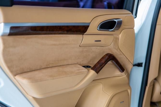 Porsche Cayenne II (958) с пробегом 2013 года, цена 3 700 000 рублей, 92308 км, внедорожник, Автокод Объявления