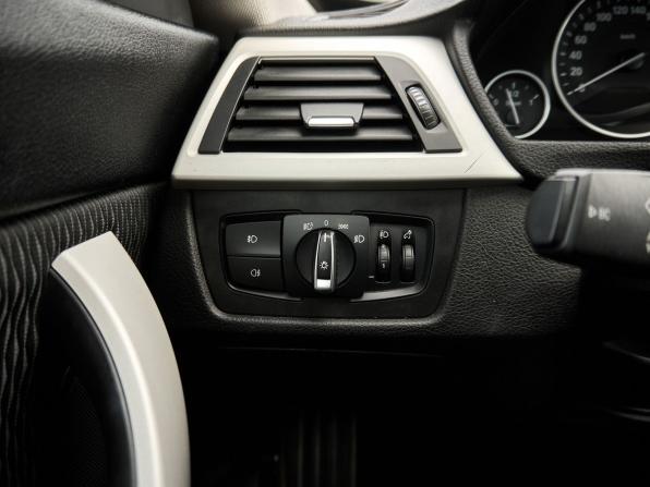 BMW 3 серии VI (F3x) Рестайлинг с пробегом 2018 года, цена 2 100 000 рублей, 121214 км, лифтбек, Автокод Объявления
