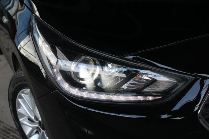 Hyundai Solaris II с пробегом 2019 года, цена 1 380 000 рублей, 57000 км, седан, Автокод Объявления