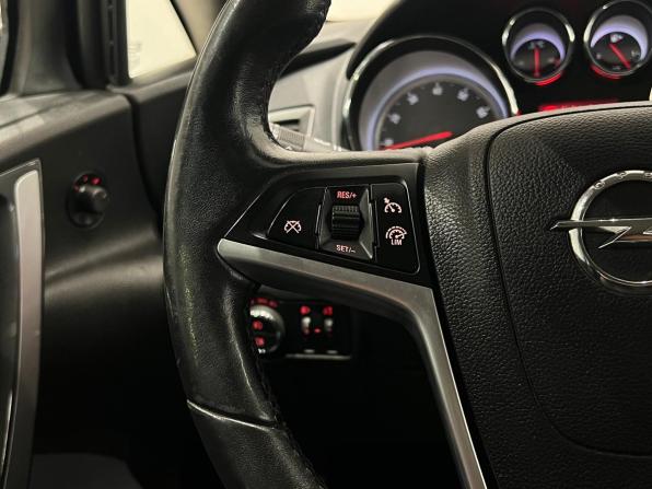 Opel Astra J Рестайлинг с пробегом 2014 года, цена 749 000 рублей, 153514 км, универсал, Автокод Объявления