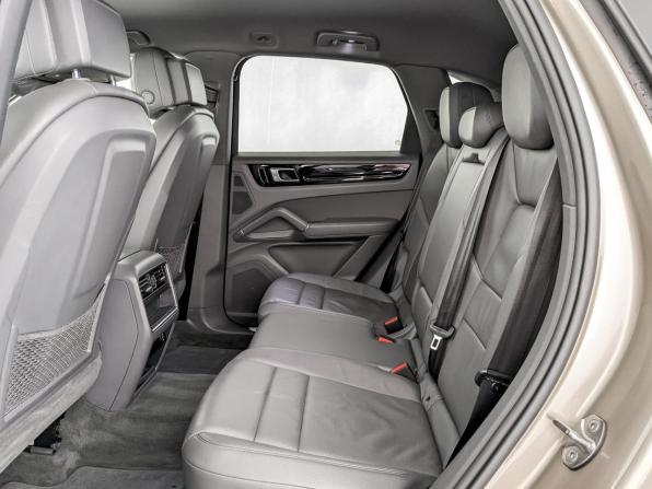 Porsche Cayenne III с пробегом 2019 года, цена 5 600 000 рублей, 123838 км, внедорожник, Автокод Объявления
