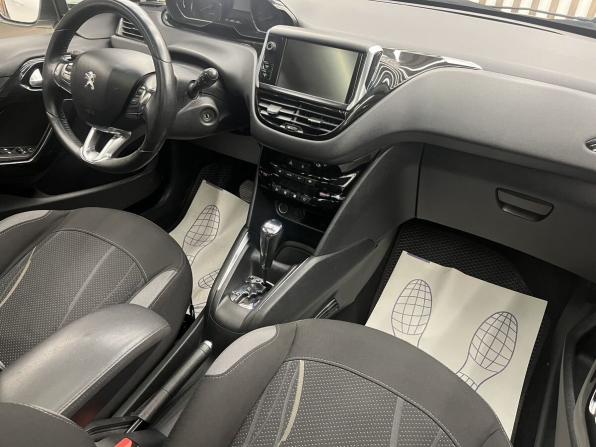 Peugeot 208 I с пробегом 2013 года, цена 570 000 рублей, 217545 км, хэтчбек, Автокод Объявления