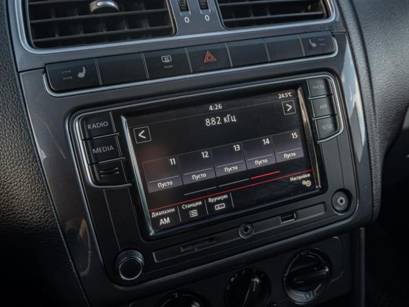 Volkswagen Polo V Рестайлинг с пробегом 2018 года, цена 1 300 000 рублей, 166781 км, седан, Автокод Объявления