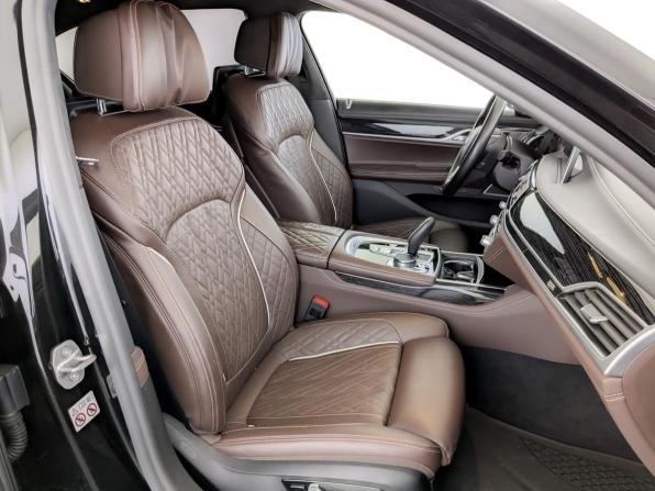BMW 7 серии VI (G11/G12) Рестайлинг с пробегом 2019 года, цена 6 780 000 рублей, 47135 км, седан, Автокод Объявления