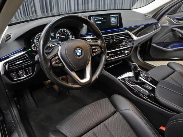 BMW 5 серии VII (G30/G31/G38) с пробегом 2017 года, цена 3 199 000 рублей, 67618 км, седан, Автокод Объявления