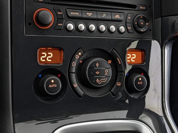 Peugeot 3008 I с пробегом 2011 года, цена 850 000 рублей, 120192 км, внедорожник, Автокод Объявления