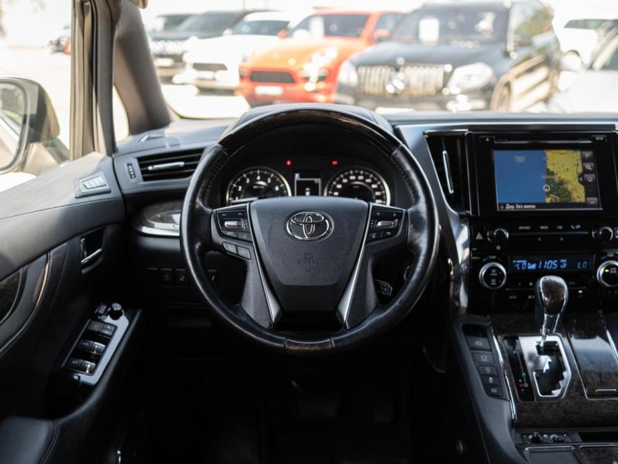 Toyota Alphard III Рестайлинг Сочи  - изображение 18