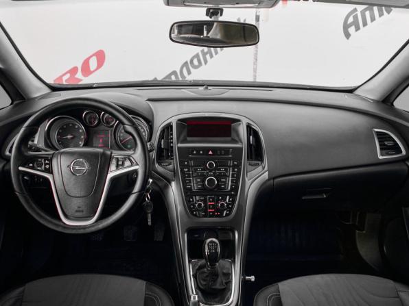 Opel Astra J Рестайлинг с пробегом 2013 года, цена 650 000 рублей, 177722 км, хэтчбек, Автокод Объявления