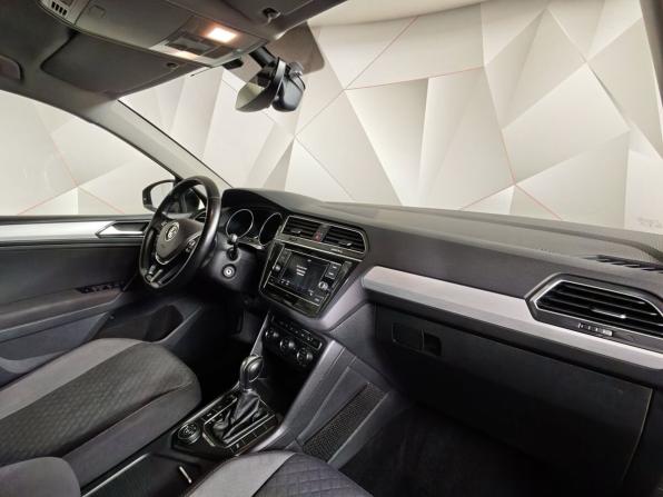 Volkswagen Tiguan II с пробегом 2017 года, цена 1 943 000 рублей, 170870 км, внедорожник, Автокод Объявления