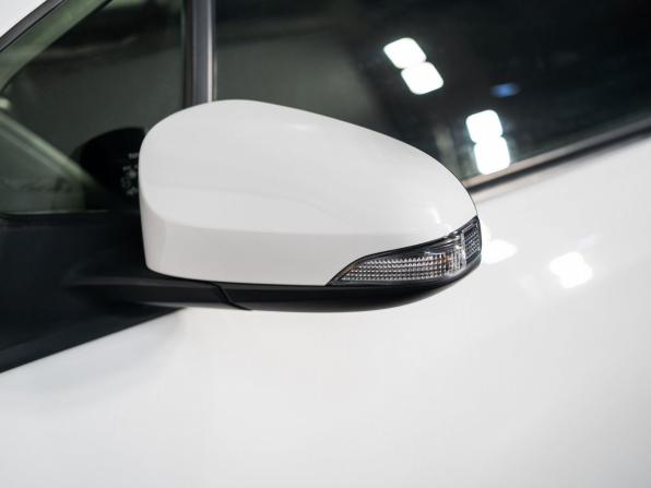 Toyota Vitz III (XP130) Рестайлинг 2 с пробегом 2018 года, цена 930 500 рублей, 54923 км, хэтчбек, Автокод Объявления